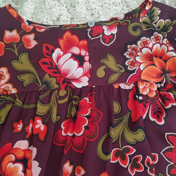 LOFT long sleeved lightweight floral top sz small - Picture 6 of 8